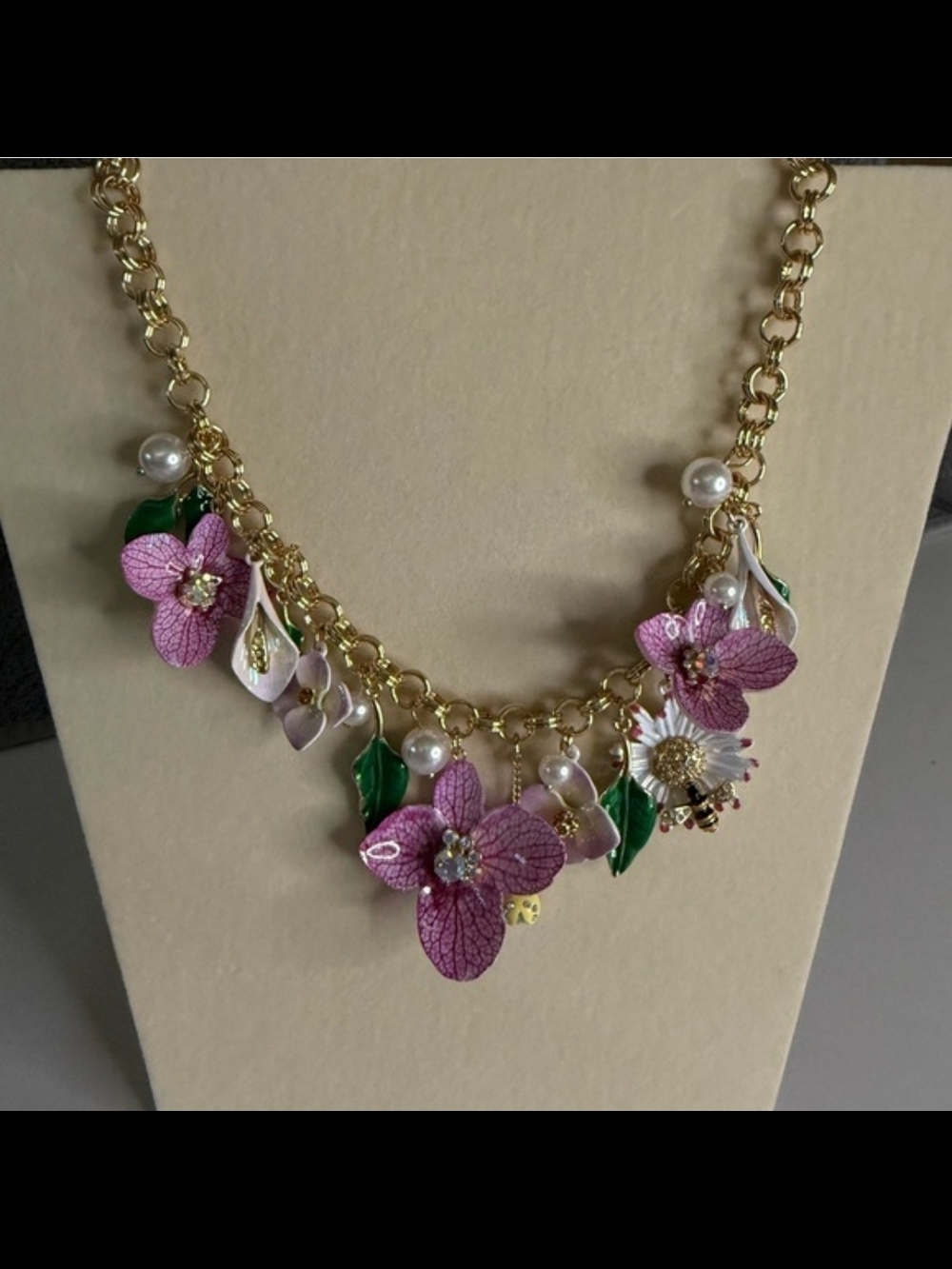Betsey Johnson Flower Bouquet Frontal Necklace Purple🌸